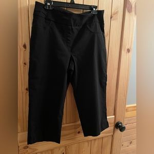 Ruby Road Women’s Black Capris